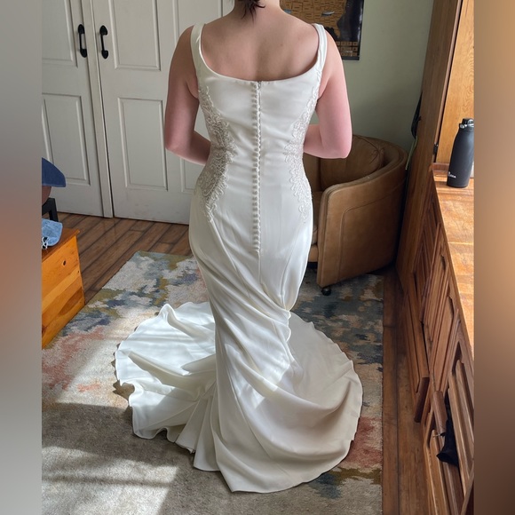 Bevan by Maggie Sottero, Ivory with Pewter Accent, Crepe Wedding Dress - Picture 8 of 11